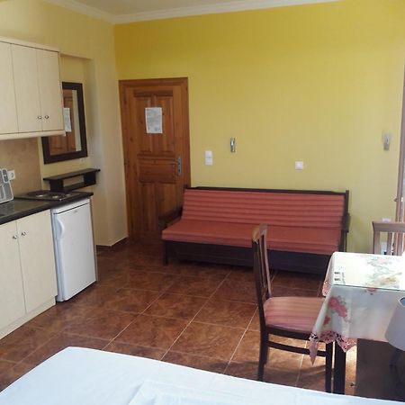 Montemar Studios & Apartments Arkasa Bagian luar foto