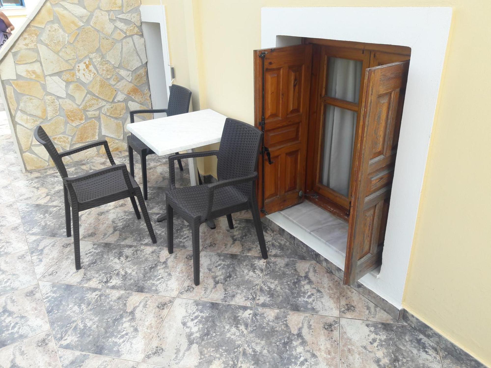Montemar Studios & Apartments Arkasa Bagian luar foto